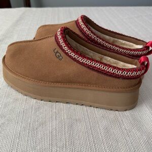 UGG WOMEN TAZZ SLIPPERS